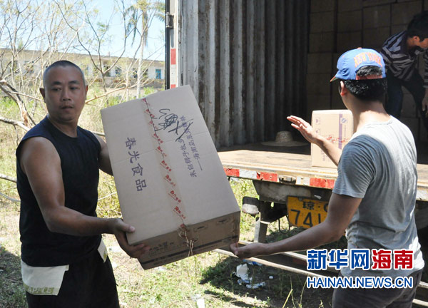 春光食品向重災區(qū)捐贈物資